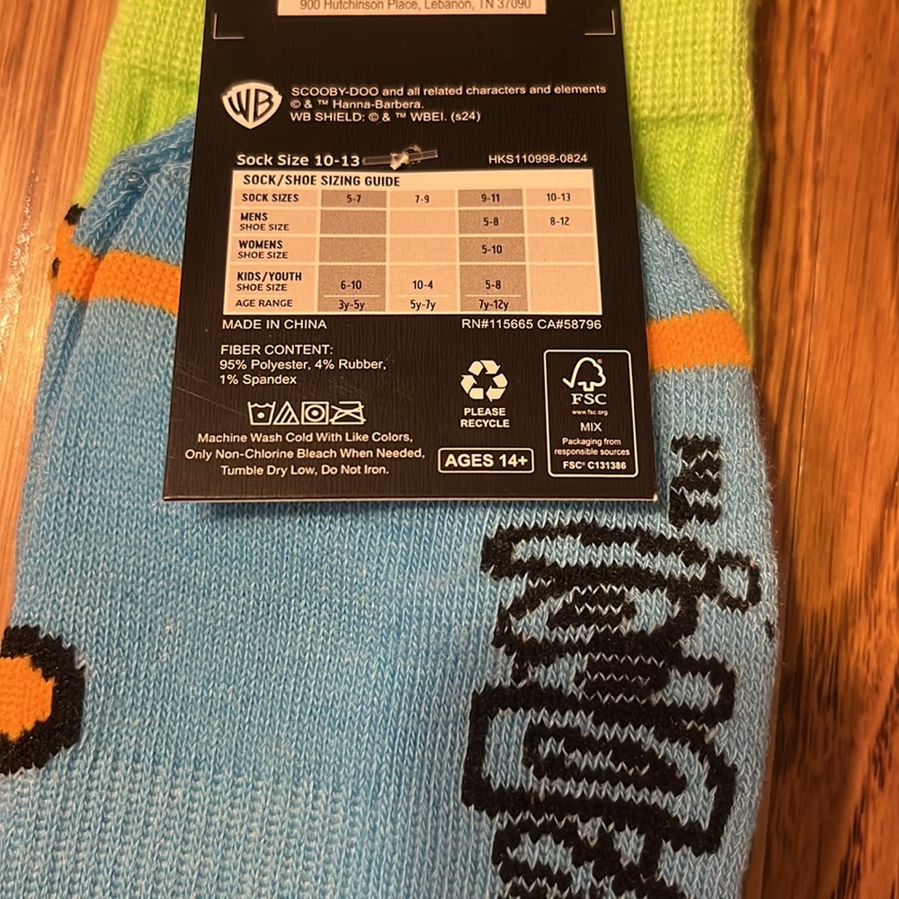 Scooby Doo Mystery Machine Crew Socks - Picture 3 of 4